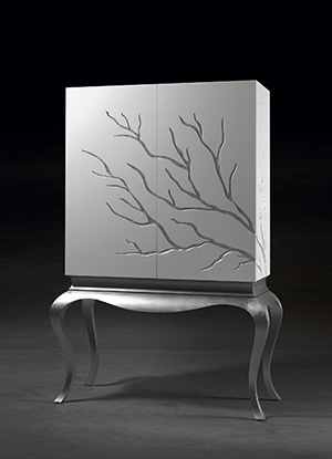 Forest luxury wardrobe in white and silver, fusing contemporary and classic style.