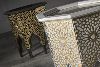 The Medina tables in arabesque style are an example of how other cultures enrich the classic Heritage furniture collection.