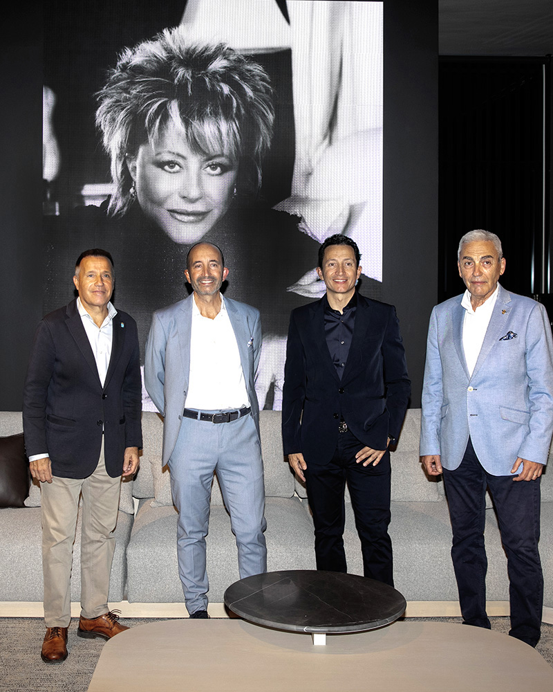 The luxury furniture company founded by María José Guinot, Colección Alexandra, celebrates its 30th anniversary.