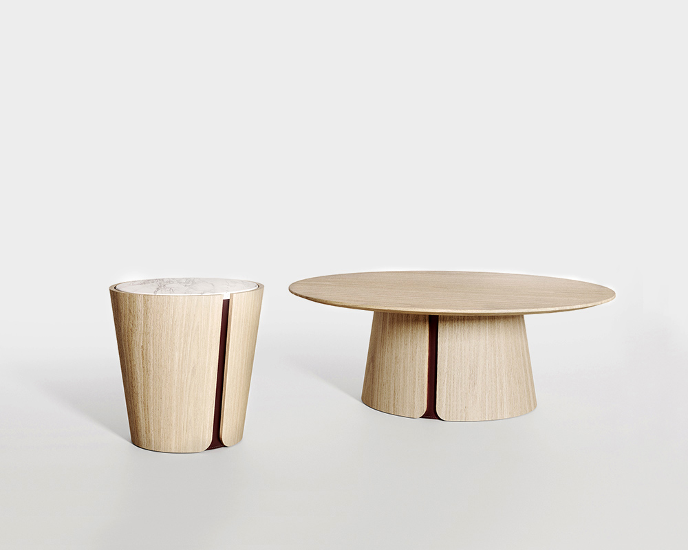 Conjunto de mesa centro y mesa auxiliar Stromboli de fresno y mármol.