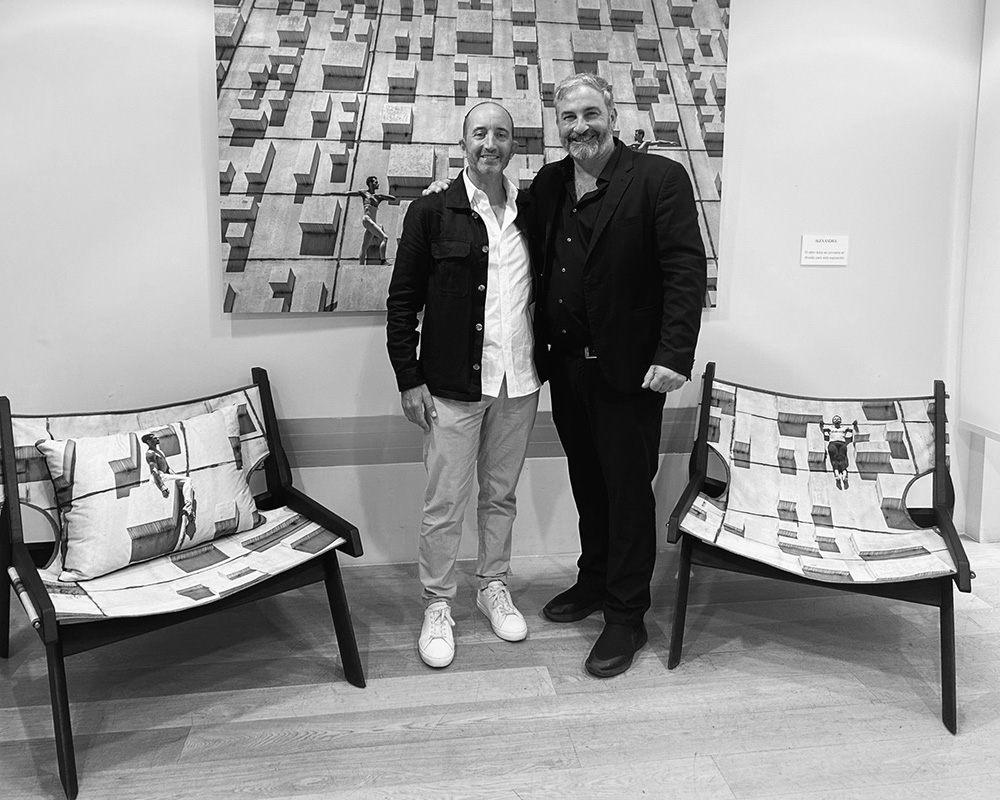 The renowned photographer Juan Carlos Vega and Juan Manuel Ventura, CEO of Alexandra