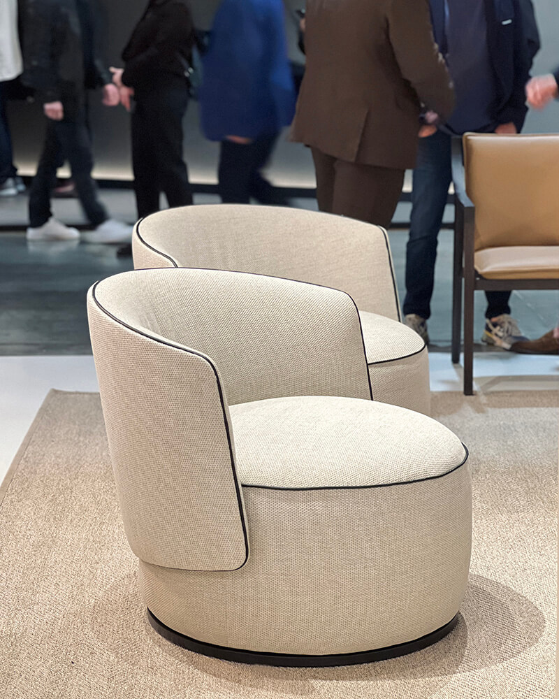 Sillón Panarea diseñado por el estudio italiano Buratti para ALEXANDRA, butaca giratoria de diseño contemporáneo para interiorismo de lujo.